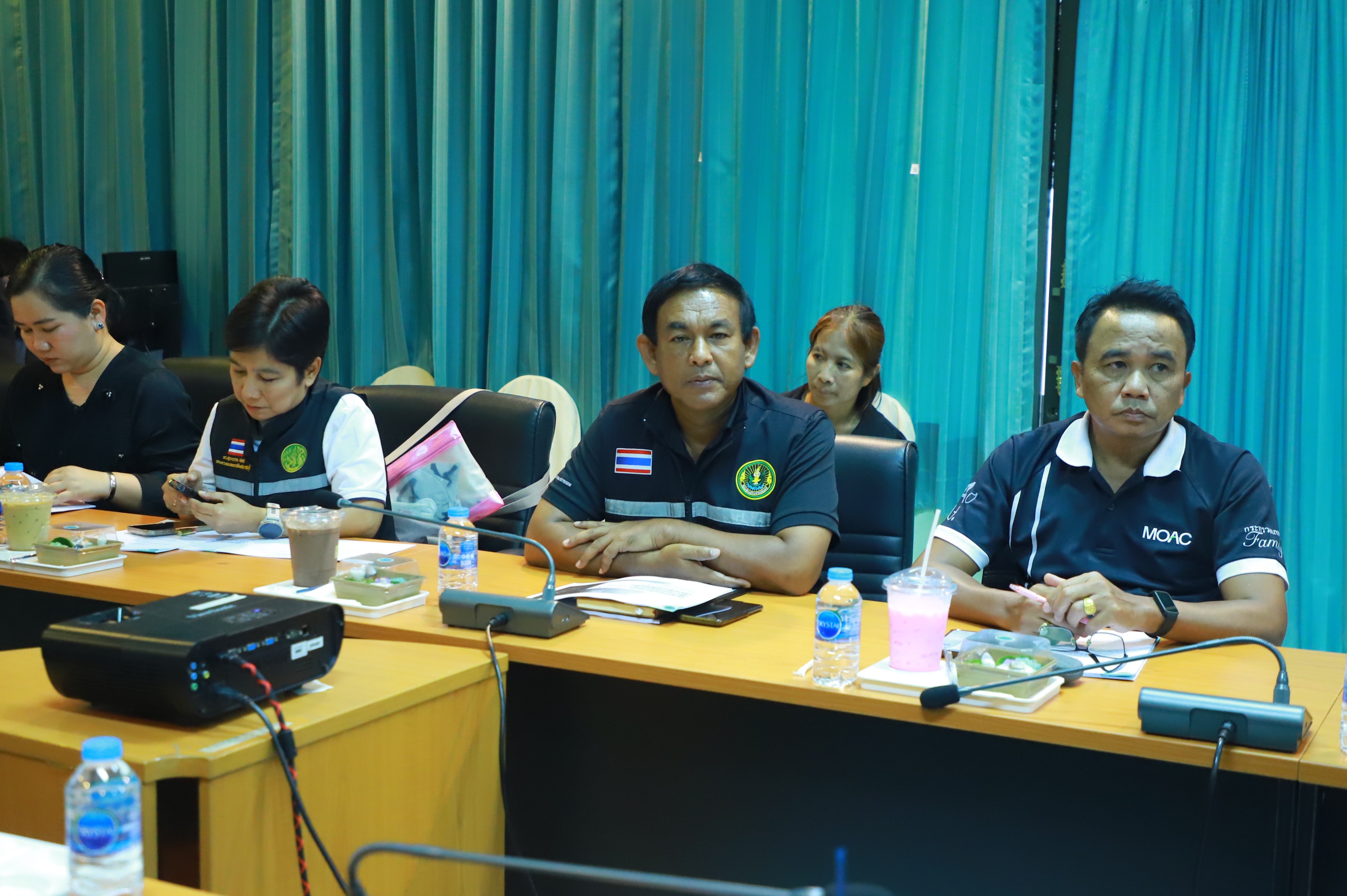 title - ส.ป.ก. ร่วมประชุมคณะทำงานที่ 3 เดินหน้าปั้น “รางบัวโมเดล” สู่ต้นแบบเมืองเกษตรนวัตกรรมครบวงจร พร้อมลุยพื้นที่รับฟังปัญหาเกษตรกรราชบุรี